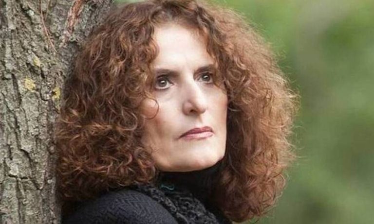 Φιλιππίδου: Οι αυθεντίες και τα βαριά πεπόνια με αποφεύγουν (video)