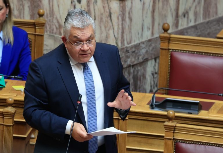 Δεν υπάρχει ζήτημα αιφνιδιαστικής κατάργησης των πανελλαδικών εξετάσεων