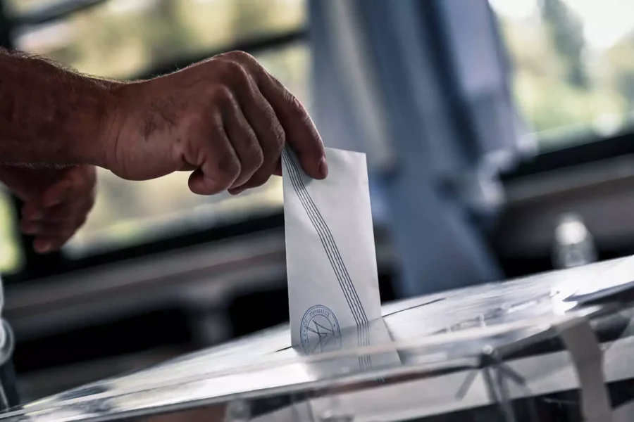 Δημοσκόπηση GPO: Η σταθερή άνοδος της Κωνσταντοπούλου «ρίχνει» το ΠΑΣΟΚ