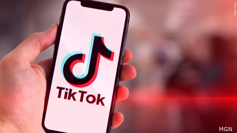 TikTok made in USA για να αποφύγει το… λουκέτο