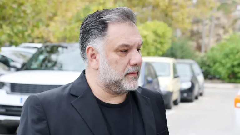 Γρηγόρης Αρναούτογλου: «Είμαι δυστυχισμένος με λυπάμαι, εύχομαι ο Θεός να με βοηθήσει» – Σοκαριστικές αποκαλύψεις (Video)