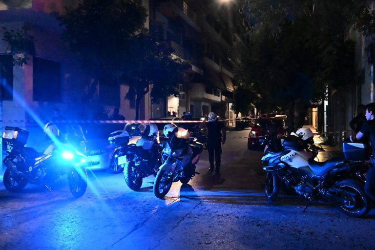 Θρίλερ στη Νέα Χαλκηδόνα: Γυναίκα βρέθηκε στραγγαλισμένη στο διαμέρισμά της