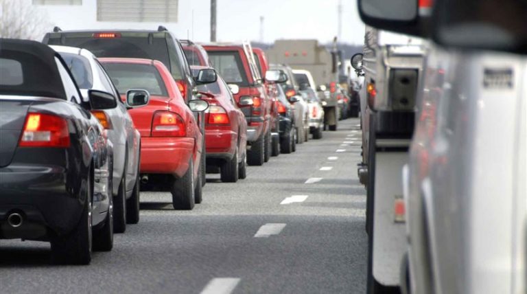 Τι αλλάζει πραγματικά για τα αυτοκίνητα βενζίνης και diesel – Η αλήθεια πίσω από τους μύθους
