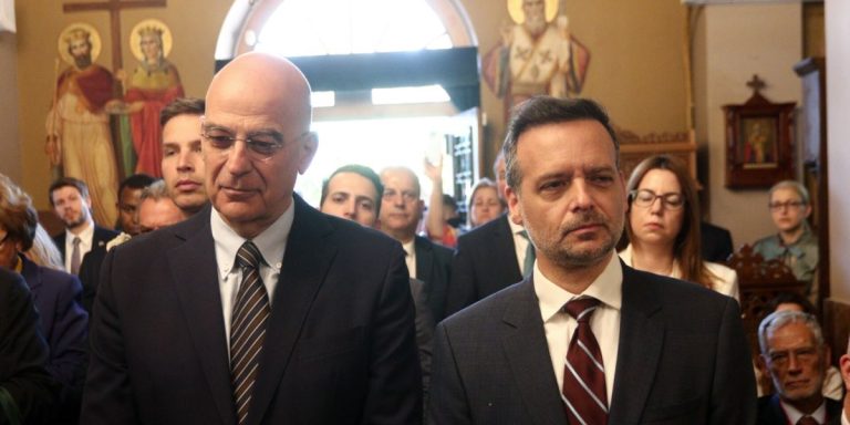 Η κόντρα Δένδια – Δούκα και η ιδιωτική εταιρία