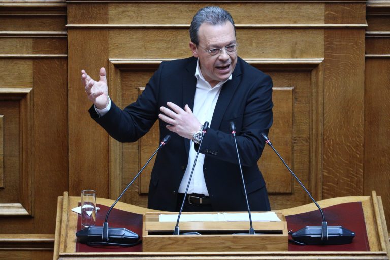 Φάμελλος: «Όποια πέτρα κι αν σηκώσεις θα βρεις ένα σκάνδαλο της Νέας Δημοκρατίας»