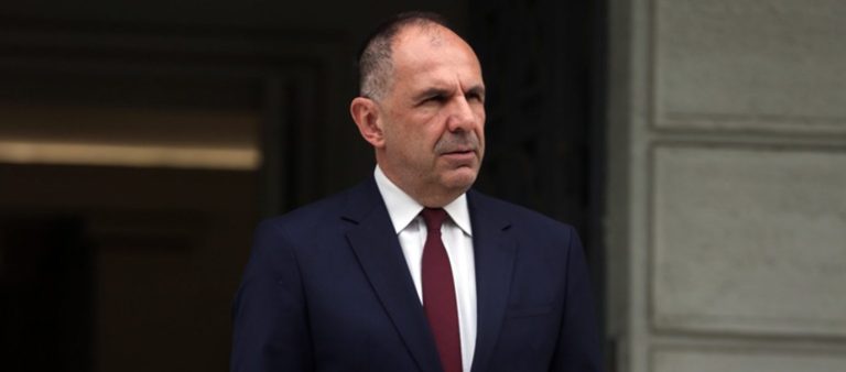 Γεραπετρίτης σε Ιράν για τα Στενά του Ορμούζ: Στο τραπέζι ναυσιπλοΐα, ασφάλεια και οι ελληνικές θέσεις