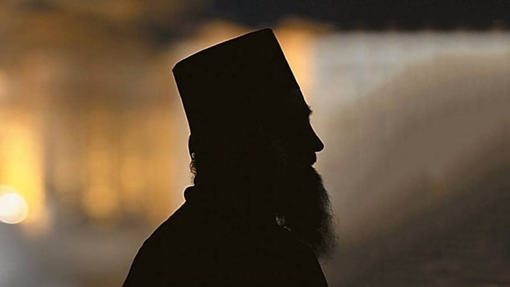 Καβγάς ιερέα με παπαδιά σε πανηγύρι για την… ερωμένη!