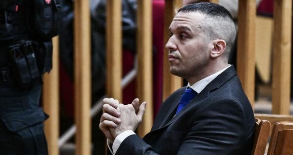 Επίσκεψη Κασιδιάρη σε αγροτικό μπλόκο κατά τη διάρκεια άδειας από τη φυλακή