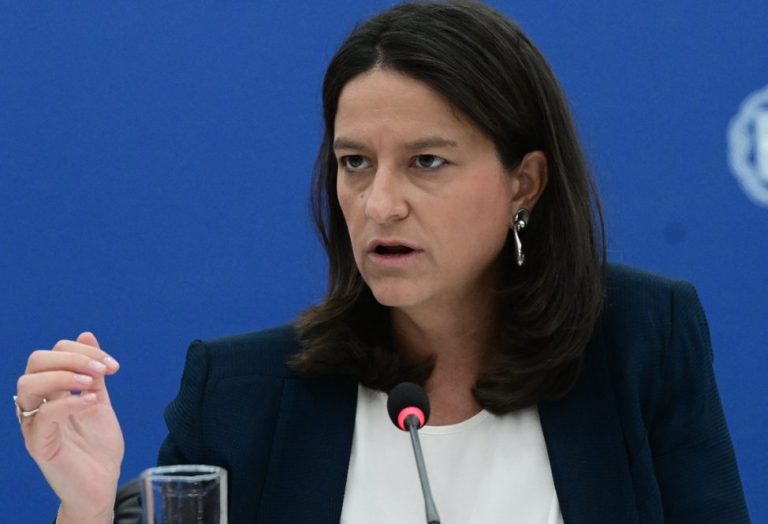 Κεραμέως: Από τους 3 που έφυγαν στην κρίση, οι 2 επιστρέφουν στην Ελλάδα (video)