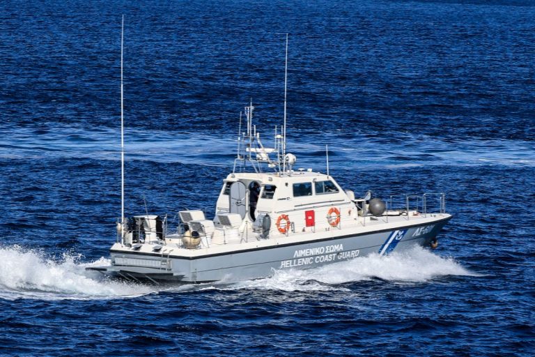 26 αλλοδαποί και η σορός μιας γυναίκας εντοπίστηκαν στο Αγαθονήσι