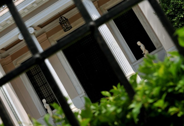 Πώς θα διαχειριστούν τη «βαριά ατζέντα» στο Μαξίμου