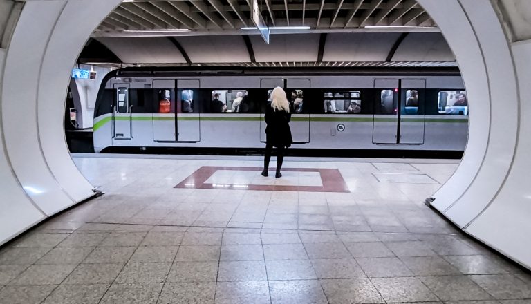 Μετρό, τραμ και λεωφορεία για 24 ώρες: Πότε εφαρμόζεται το μέτρο