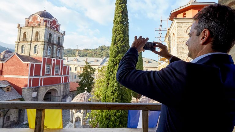 Ο Κυριάκος Μητσοτάκης πάει Άγιον Όρος μαζί με Παπαθανάση