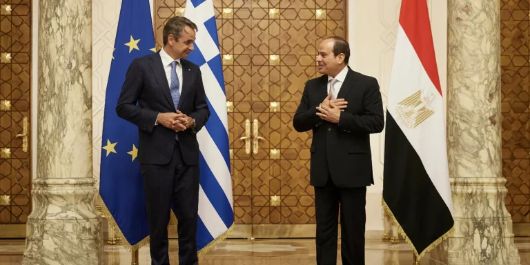 Στη σκιά Ιράν και Μονής Σινά τηλεφώνημα Κυριάκου Μητσοτάκη με Αλ Σίσι