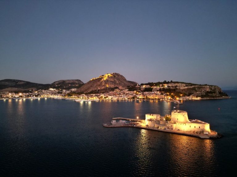 Ναύπλιο: Τραυματισμός 49χρονης στο Μπούρτζι μετά από πτώση