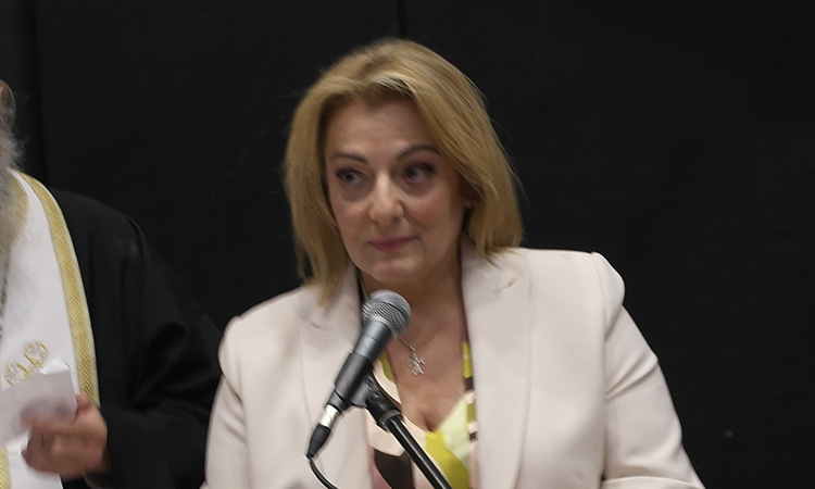 Απαξιώνει γονείς και μαθητές η δήμαρχος Πεντέλης