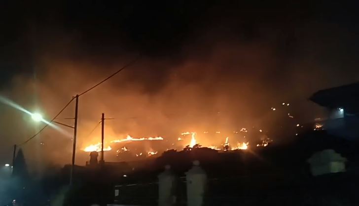 Μεγάλη πυρκαγιά στη Νέα Πέραμο! (VIDEO)