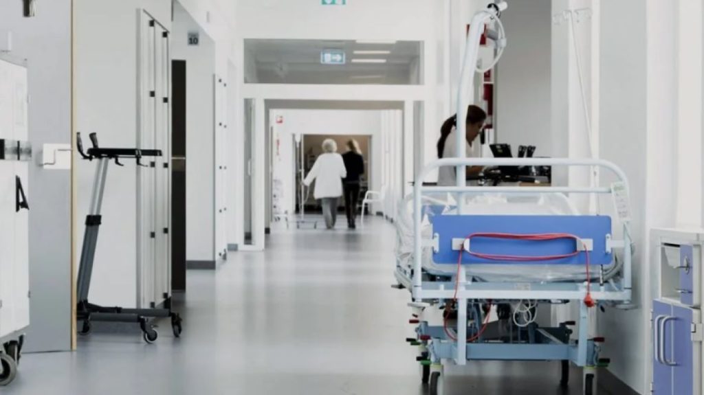 Εισαγγελική έρευνα για τους 40 θανάτους από κορωνοϊό στην πανδημία στο Αγρίνιο