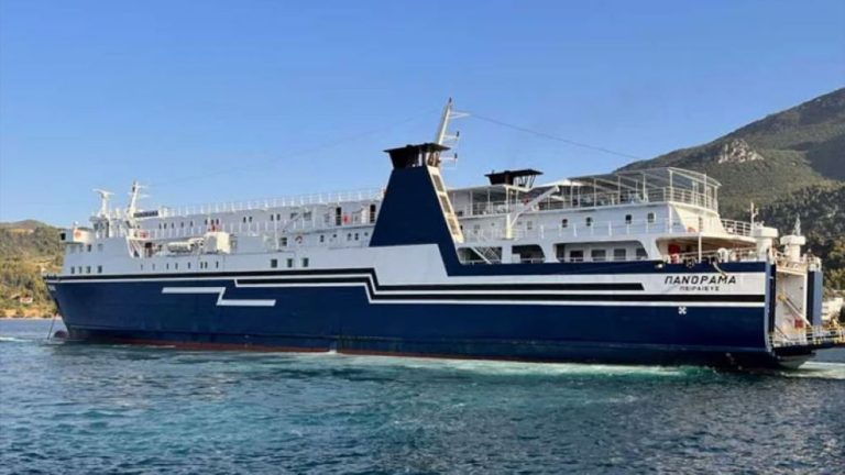 Σκιάθος: Μηχανική βλάβη στο επιβατηγό «ΠΑΝΟΡΑΜΑ» (video)