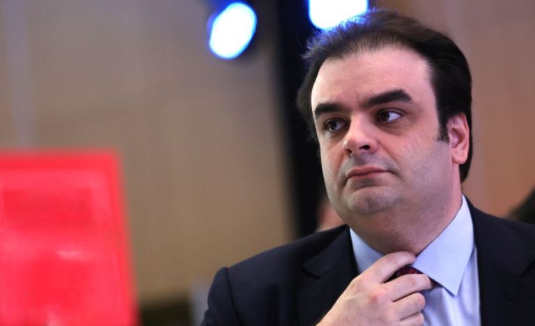 Έρχονται 600 νέες θέσεις κληρικών: Η στήριξη της Ελλάδας στο εξωτερικό