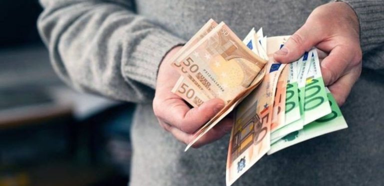 Έρχονται 120 δόσεις για χρέη σε Εφορία και ΕΦΚΑ – Πότε ανοίγει η ρύθμιση και ποιοι εντάσσονται