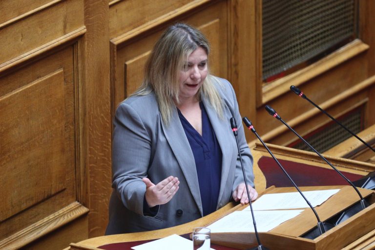 Μονόδρομος η αυτοδυναμία
