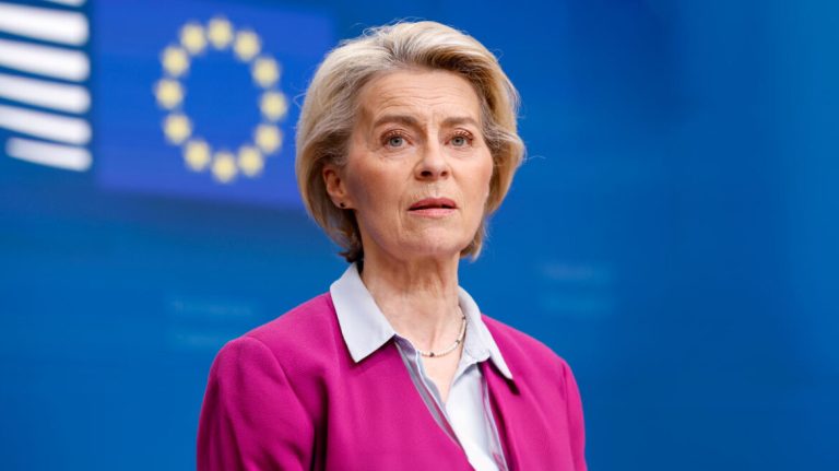 Bloomberg: Η ΕΕ εξετάζει τα αντίποινα στον Τραμπ – Σκέψεις για δασμούς ύψους 93 δισ. ευρώ