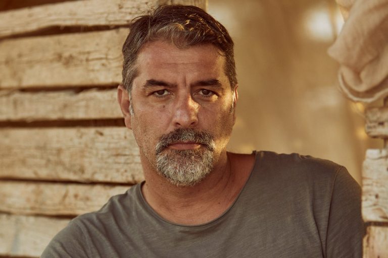 Βασίλης Μπισμπίκης: «Δεν είμαι άγιος στη ζωή μου, δεν θέλω καμία ταμπέλα του καλού παιδιού»