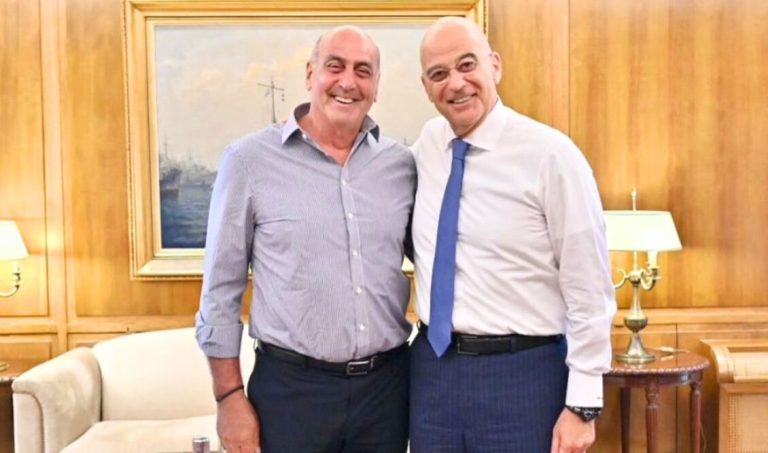 Τα «κολλητιλίκια» που έφτασαν μέχρι το Μαξίμου!