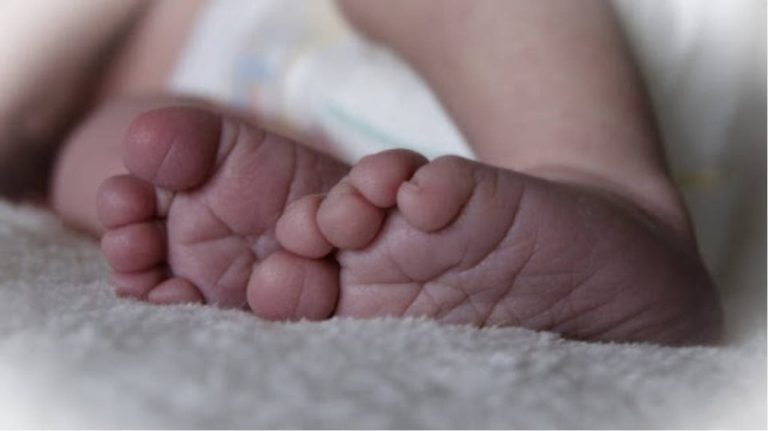 Σε ψυχιατρική κλινική η μητέρα του αδικοχαμένου βρέφους από την Πάρο (video)