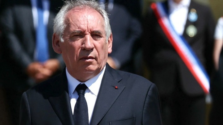 Σε «οικειοθελές» μνημόνιο η Γαλλία: Μέτρα περικοπών 40 δισ.