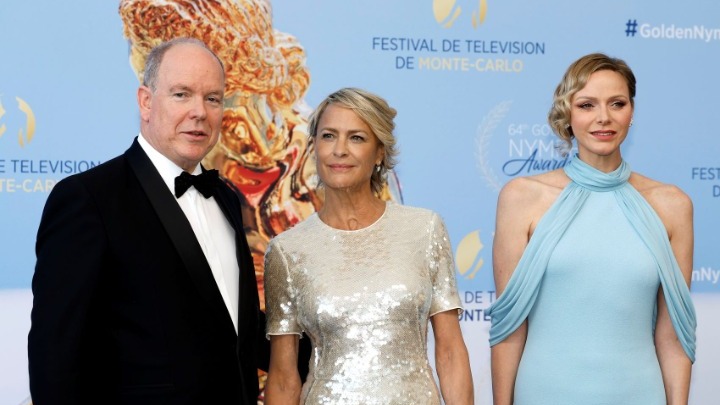 Η Ρόμπιν Ράιτ τιμήθηκε από τον πρίγκιπα Αλβέρτο και τη Σαρλίν του Μονακό