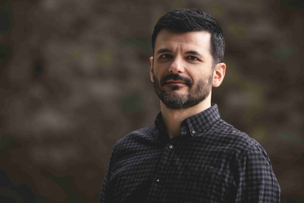 Ρεμπέτικο στη Ροή του Χρόνου: Με τη Βερόνικα Δαβάκη & το Δημήτρη Σίντο