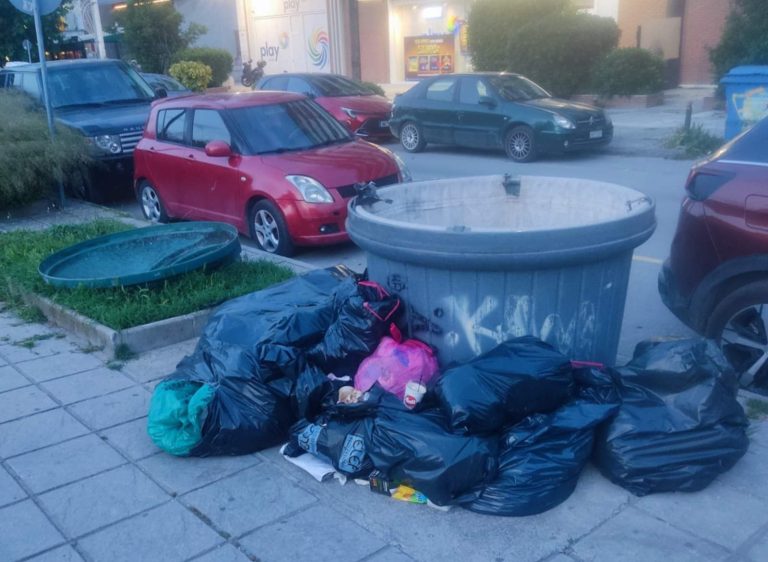 Μηνύσεις του Δήμου Καλαμαριάς για τους βανδαλισμούς (PHOTOS)