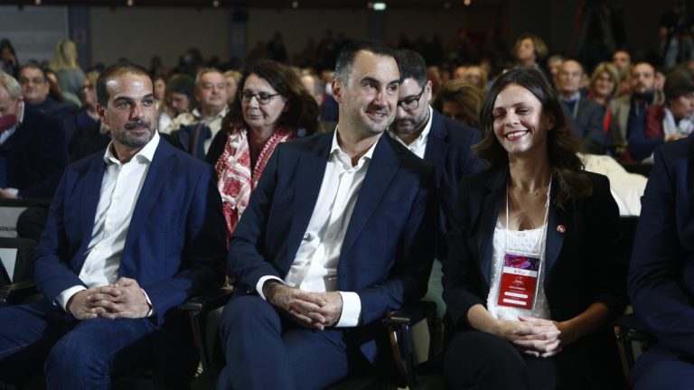 Βαθύ ρήγμα στη Νέα Αριστερά – Αντιπαράθεση Χαρίτση – Σακελλαρίδη για τη στρατηγική και τις συμμαχίες