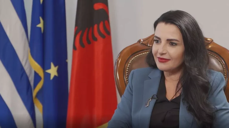 Παύση της αντιπροέδρου της κυβέρνησης της Αλβανίας μετά από κατηγορίες διαφθοράς