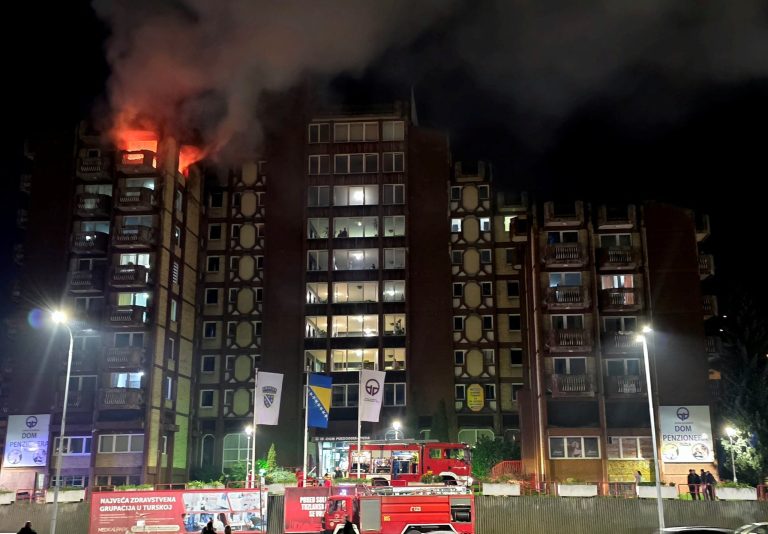 Πυρκαγιά σε οίκο ευγηρίας στη Βοσνία με τουλάχιστον 12 νεκρούς