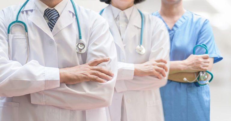 Αιφνιδιασμένοι οι Προσωπικοί Ιατροί από το νέο συμβόλαιο του ΕΟΠΥΥ – Προειδοποιούν με μαζικές αποχωρήσεις