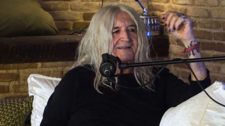 Ο Νίκος Καρβέλας μόλις πέταξε την «βόμβα» του! (VIDEO)