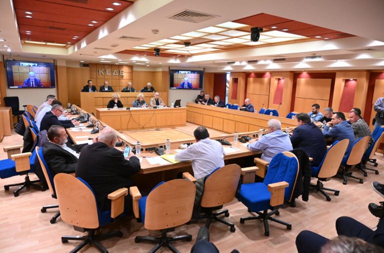 Οι ενστάσεις των δημάρχων στις νέες ρυθμίσεις για μεταφορές και κινητικότητα