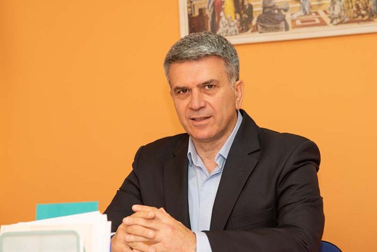 Ο Μανούρης «σήκωσε το γάντι»: Η απάντηση που θεωρήθηκε προσβολή