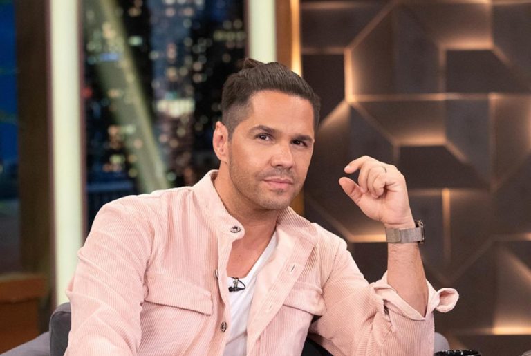 Γιώργος Τσαλίκης: Άγριο άδειασμα για TV Stars-«Πετάτε σκαλέτες και ουρλιάζετε για τα μαλλιά σας» (Video)