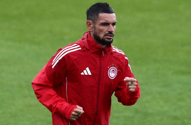 Το «κεφάλαιο Ολυμπιακός» οδεύει στο τέλος του για τον Ρεμί Καμπελά