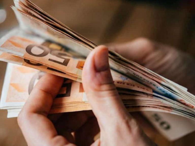 Επίδομα 800 ευρώ από τη ΔΥΠΑ: Ποιοι άνεργοι το δικαιούνται