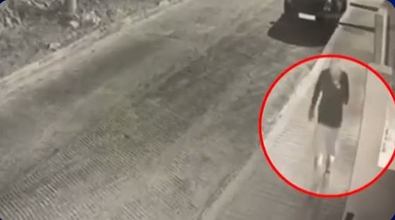 Καρέ-καρέ η δράση σπείρας που «ρήμαζε» σπίτια σε Φιλοθέη και Ψυχικό (VIDEO)