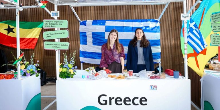 Οι δύο Ελληνίδες φοιτήτριες που γνώρισαν τις νέες καινοτομίες της HUAWEI