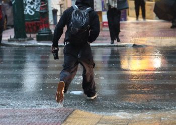 Βροχόπτωση στην Αθήνα, Δευτέρα 10 Νοεμβρίου 2025. (ΓΙΑΝΝΗΣ ΠΑΝΑΓΟΠΟΥΛΟΣ/EUROKINISSI)