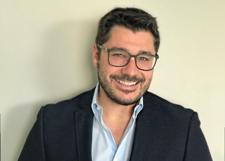 Λάμπρος Κωνσταντάρας: Η ατάκα – γρίφος για τα «δύο αγόρια» και το νέο πρότζεκτ (Video)