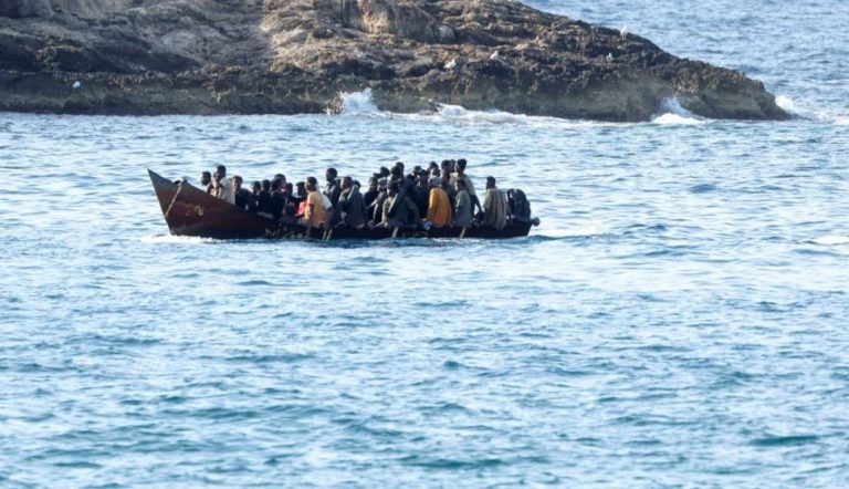 Τραγωδία στη Σάμο: 12χρονος διαμελίστηκε από προπέλα σκάφους με μετανάστες