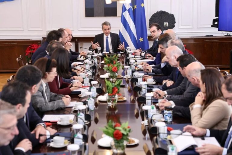 Οι 30 «γαλάζιες» μεταρρυθμίσεις που φέρνει η κυβέρνηση το 2026